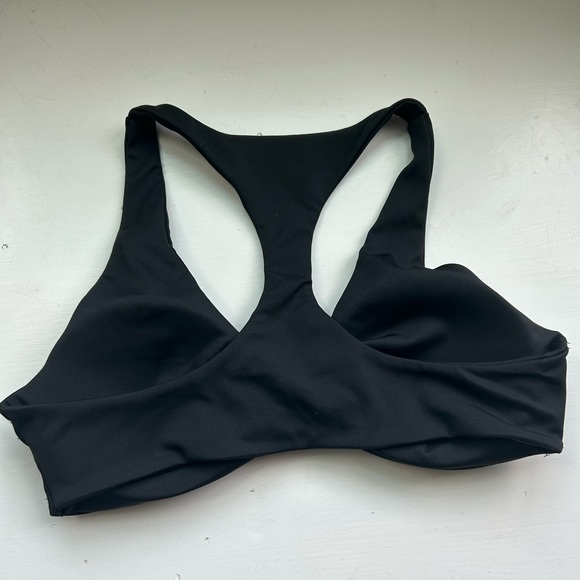 SHEIN Active Wear Sports Bra - Picture 2 of 3